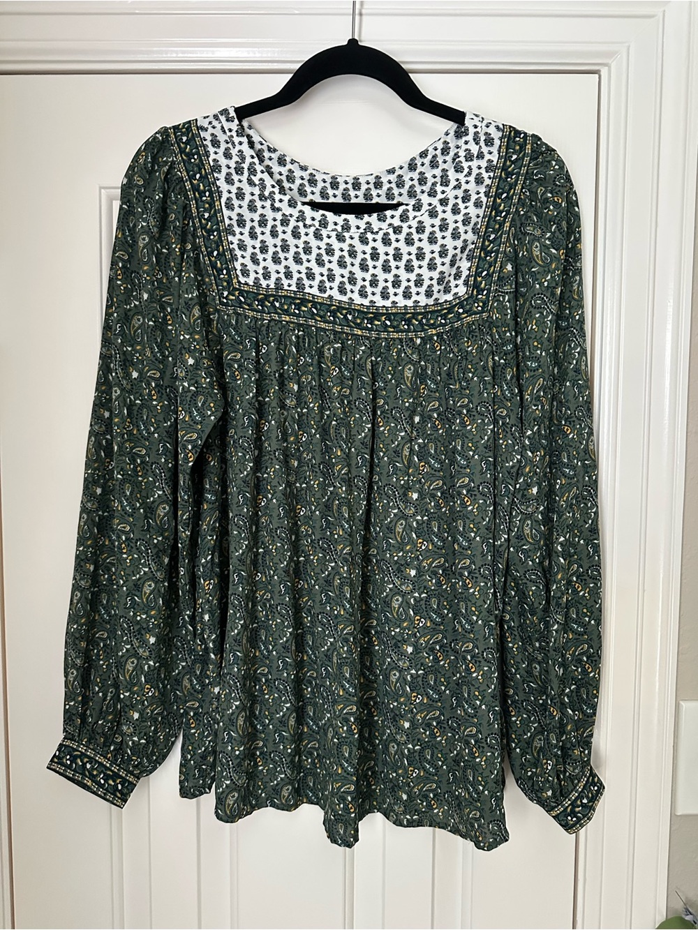 Gap, Long Sleeve, Pop Over Tunic
Sz M Tall
Very Good Condition